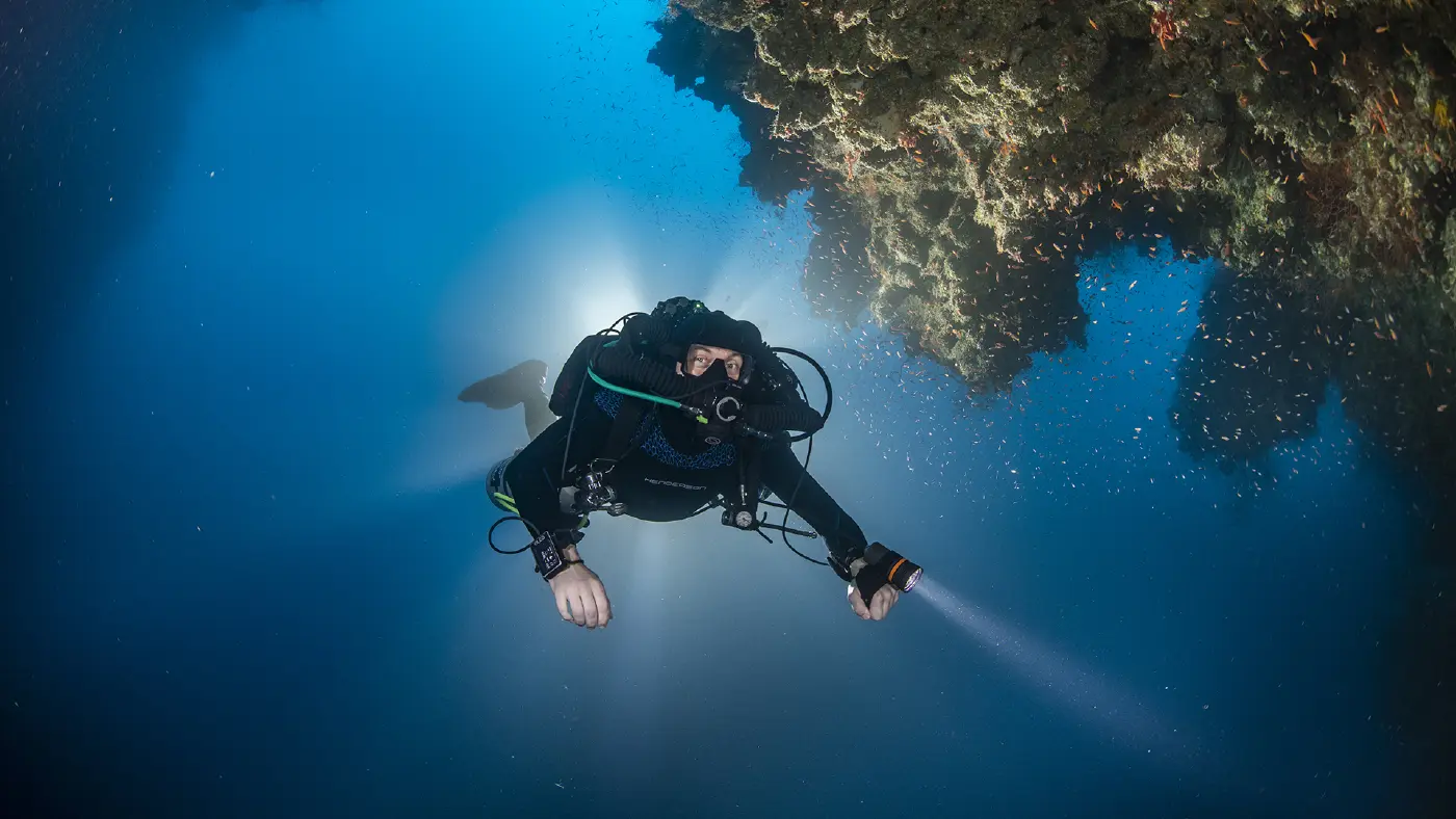 Rebreather diver
