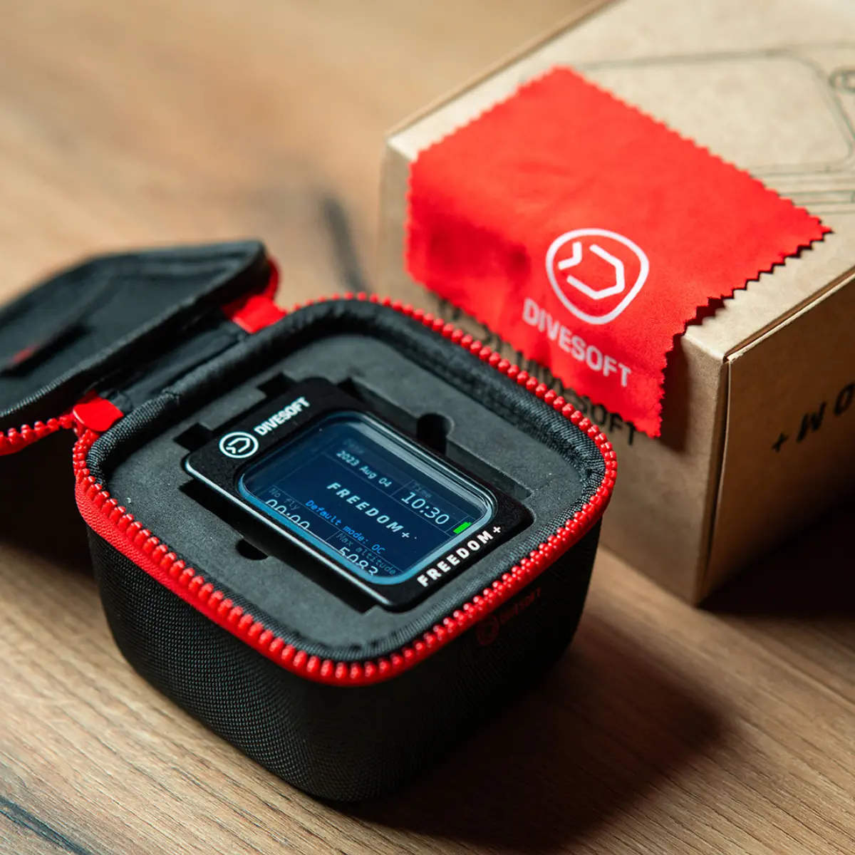 Dive computer Freedom+ Full Trimix in case