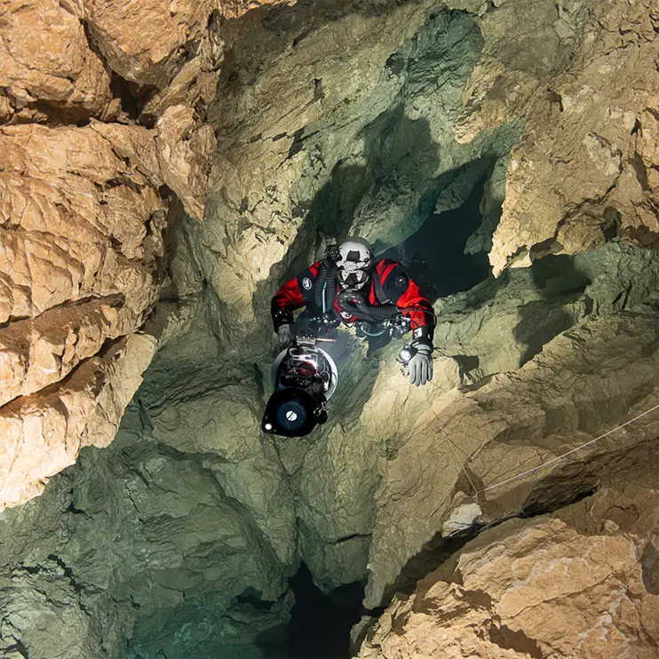 Frederic Swierczynski / Divesoft Hero