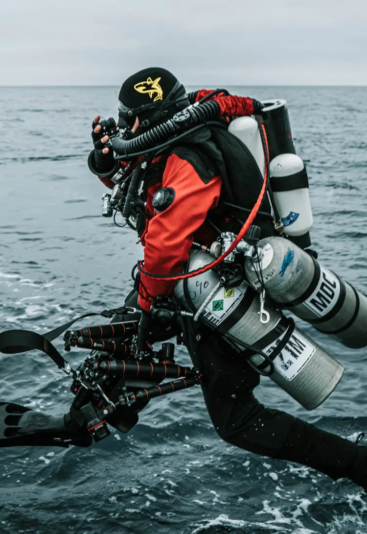 Rebreathers recycle breathing gas instead of releasing every breath into the water.