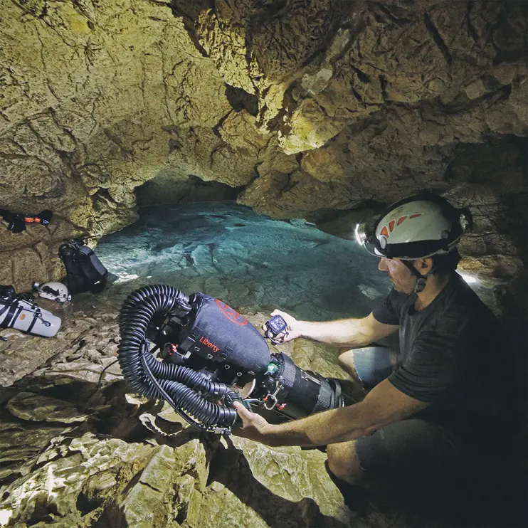 Frederic Swierczynski / Divesoft Hero